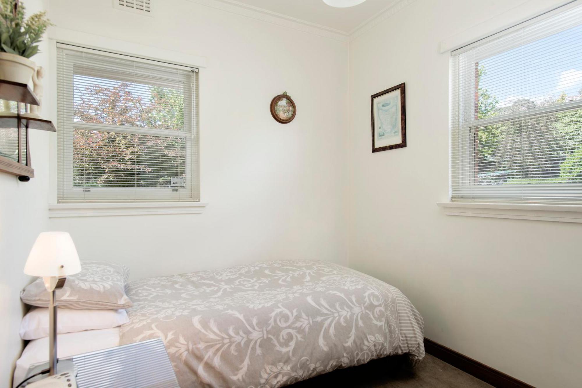 Riverside Trevallyn House B & B מראה חיצוני תמונה