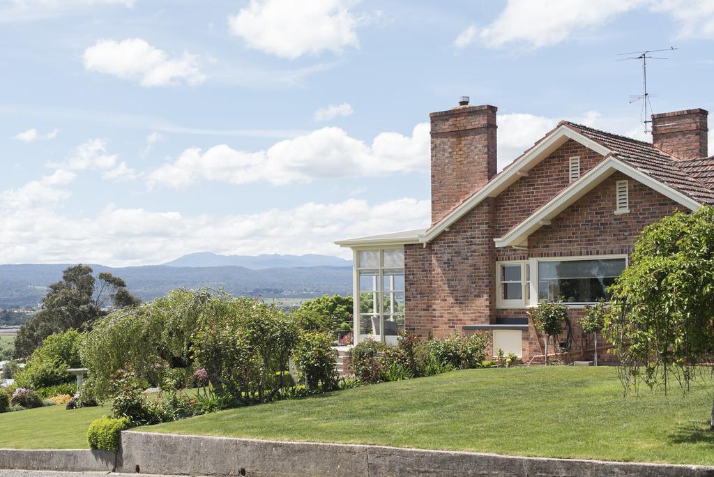 Riverside Trevallyn House B & B מראה חיצוני תמונה