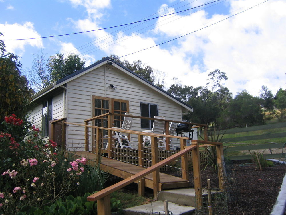 Riverside Trevallyn House B & B מראה חיצוני תמונה