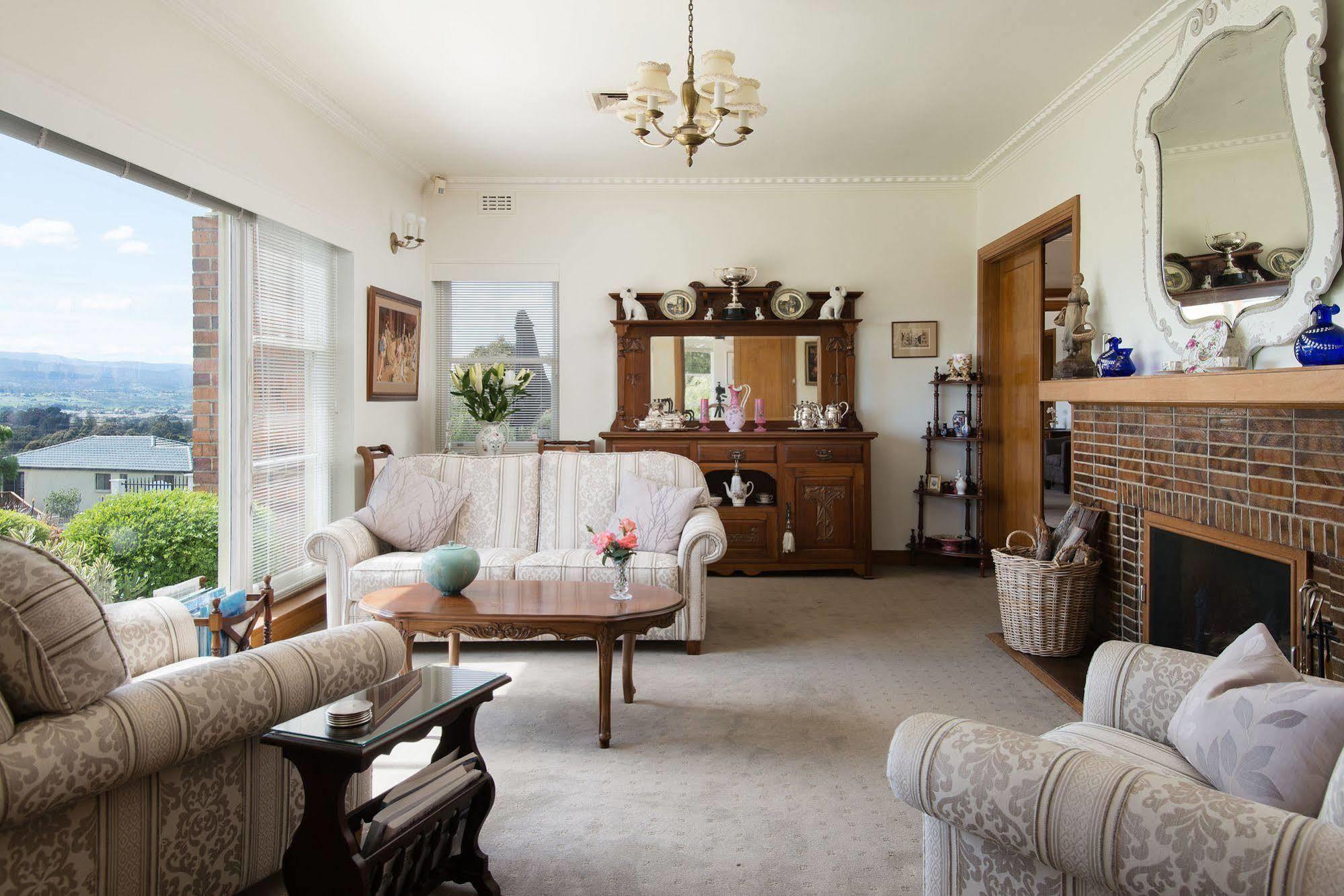 Riverside Trevallyn House B & B מראה חיצוני תמונה